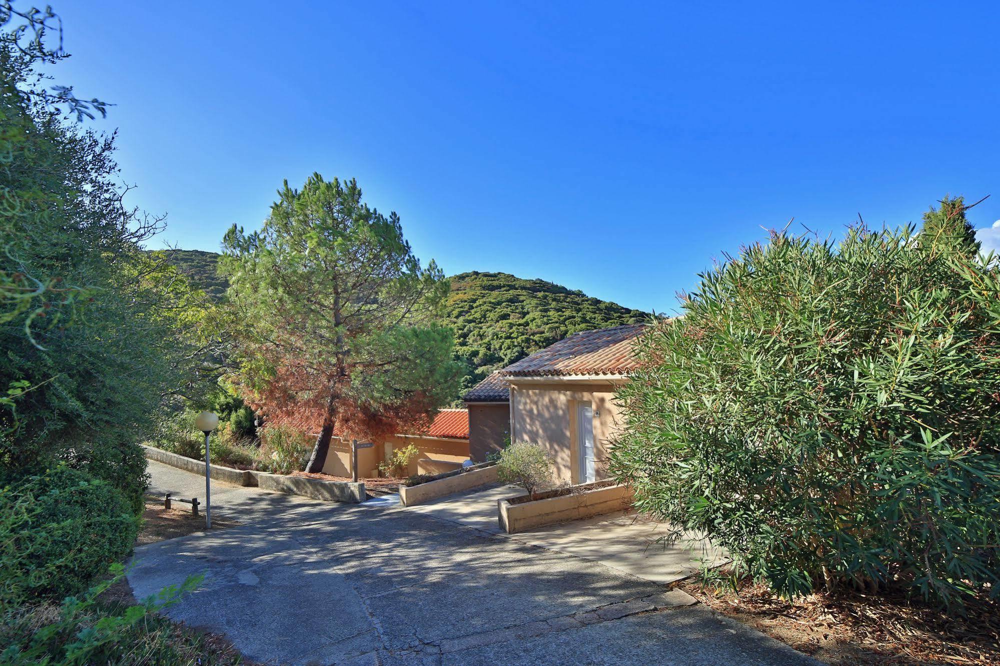 Village De Vacances Paese Di Lava, Grand Ajaccio Alata Екстериор снимка